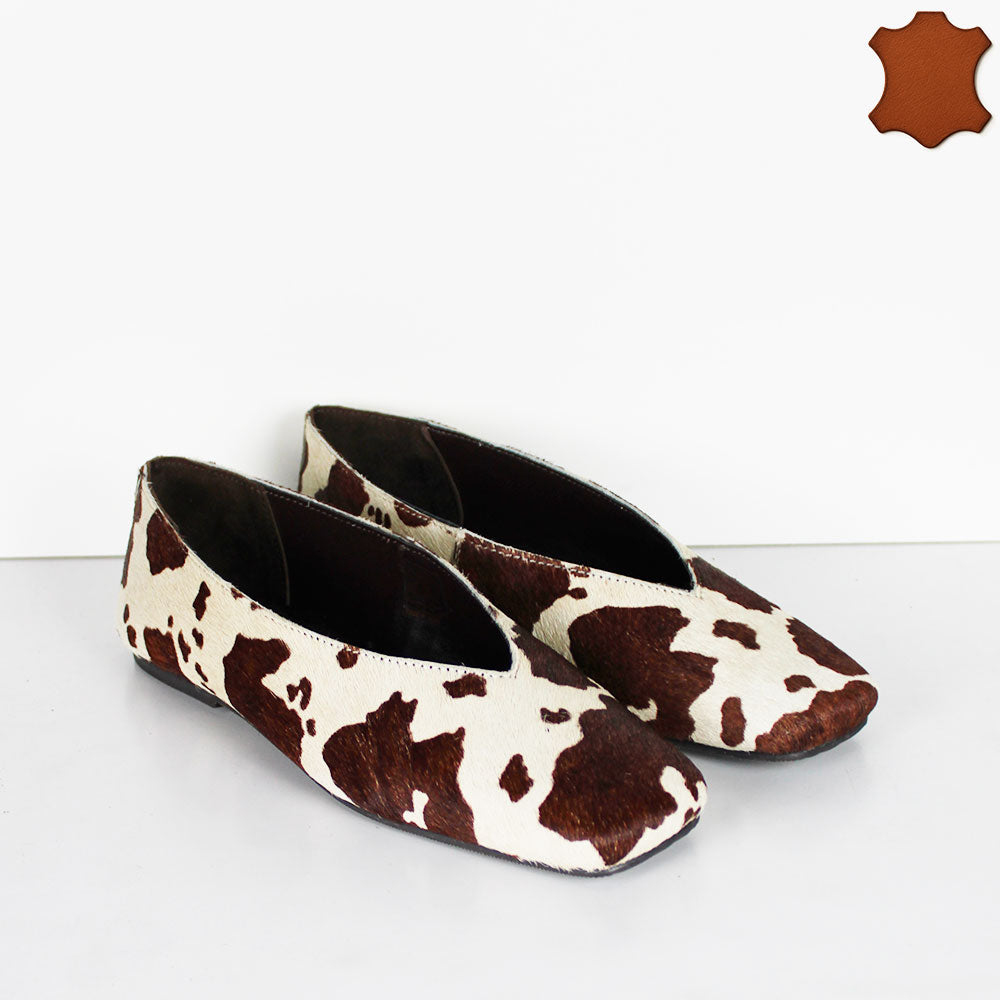 EM-9397-WHT-BRN-PONY